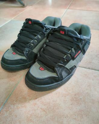 Globe Sabre  taglia 44.5