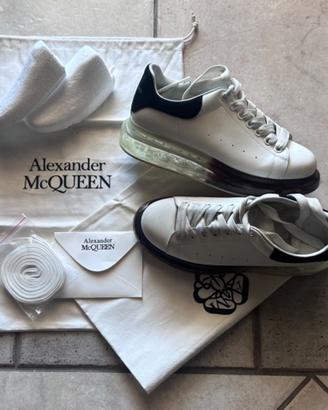 Alexander McQueen, numero 39