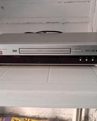 Lettore DVD Samsung DVD-S224 Argento. Supporta la