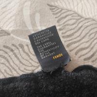 Sciarpa marca Fendi