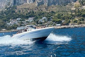 Skizzo 565, Motore 40cv 4T dai consumi bassissimi