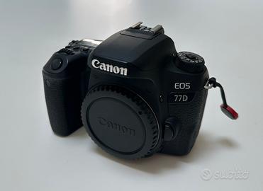Canon 77D - Macchina Fotografica