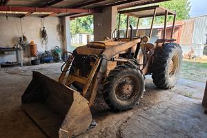 Fiat 640 DT con pala  frontale