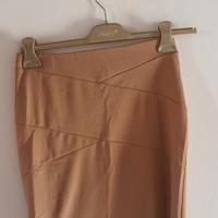 Gonna  elasticizzata color beige chiaro