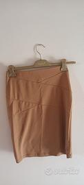 Gonna  elasticizzata color beige chiaro