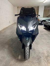 Tmax 560 -2025-2.500km