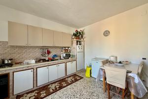4 LOCALI A ISCHIA