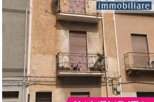 Casa indipendente con garage in Via Garibaldi