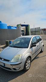 Ford fiesta 2004