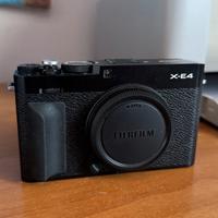 Fujifilm xe4 solo corpo (ex kit) + extra