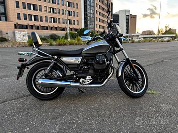 Moto Guzzi V9 Roamer