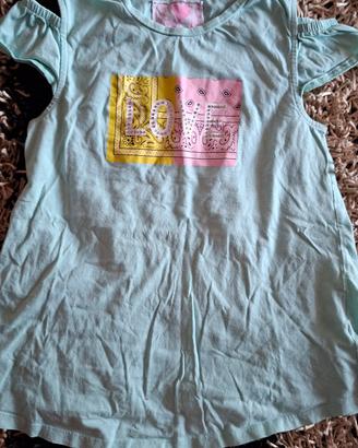 t-shirt 9/10 anni