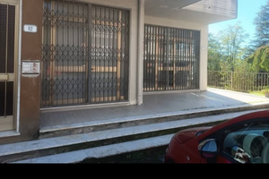 Appartamento con due ampi scantinati