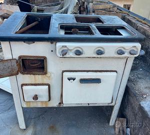 Stufa-Cucina a Legna Vintage in Ghisa e Smalto