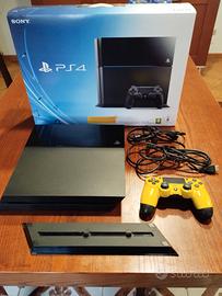 CONSOLE PLAYSTATION 4 CON SCATOLA