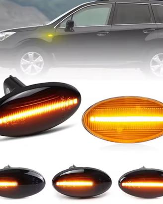 Indicatori di direzione sequenziali - Subaru