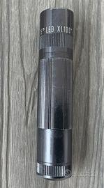 Torcia MAG-LITE LED XL100
