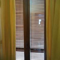 BALCONE E PERSIANA IN LEGNO MASSELLO ROVERE
