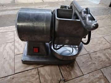 Grattugia formaggio  professionale