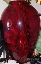 vaso rosso in vetro