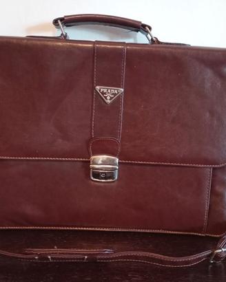 Borsa Prada in pelle marrone vintage 