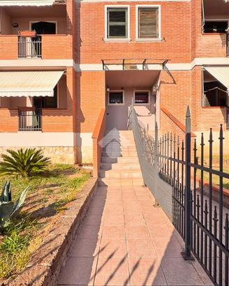 VILLA A SCHIERA A OPPEANO