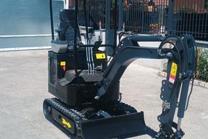 escavatore cingolato diesel 8 quintali 