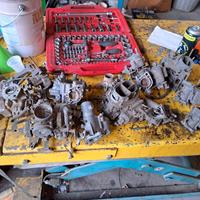 Blocco di carburatori auto epoca