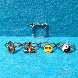 ORIGINALE Set 5 anelli metallo Figure Simpatiche