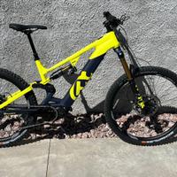 HUSQVARNA HC5 DEMO CON 100 KM 2024 EP801 taglia L