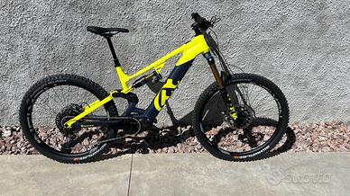 HUSQVARNA HC5 DEMO CON 100 KM 2024 EP801 taglia L