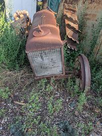 Trattore Fordson anno 1920