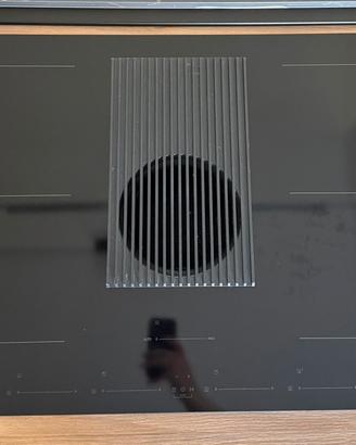 Piano cottura induzione con cappa integrata