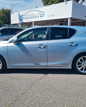 Lexus CT 200h Hybrid Luxury*AUT*NAVI*CAMERA*