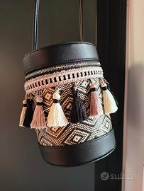 Borsa a secchiello Carpisa nuova