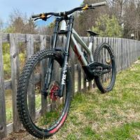 Bici DH YT Tues 2022 carbon 29” tg. L pellicolata
