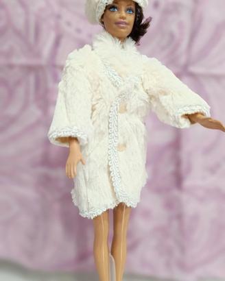Cappotto e cappello Barbie fatti a mano