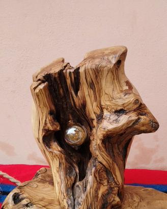 Lampada artigianale in legno di ulivo