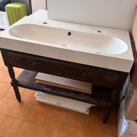 Lavabo doppio rubinetto e mobile bagno artigianale
