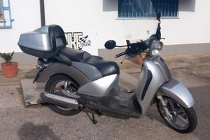 Aprilia Scarabeo 125