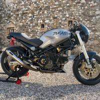 Ducati monster 900