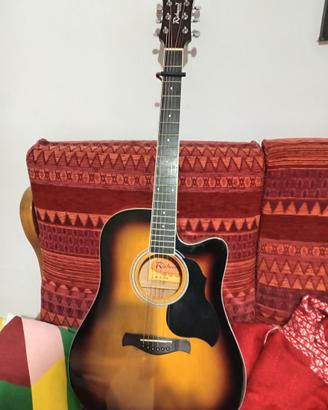 Chitarra acustica