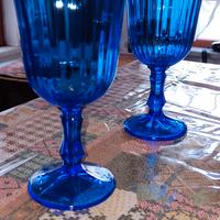 2 calici in vetro blu 