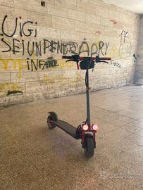 sunigooo n3max 800watt 48volt 15ah ( danneggiato)