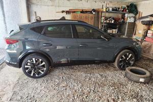 Cupra formentor 2025 versione edge