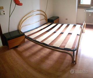 camera da letto con ante scorrevoli a specchio 