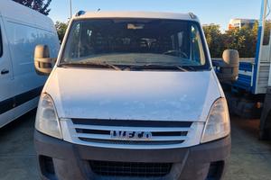 Iveco Daily 9 posti