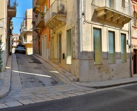 Ragusa - Locale Commerciale - In Centro