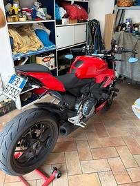 Ducati Streetfighter V2