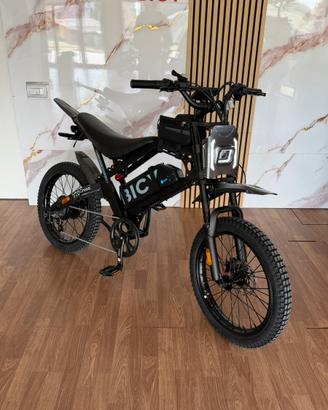 Nuova bici elettrica BicyCross